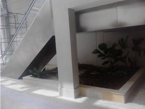 Manutenção de  chapas de revestimento  de aço inox 