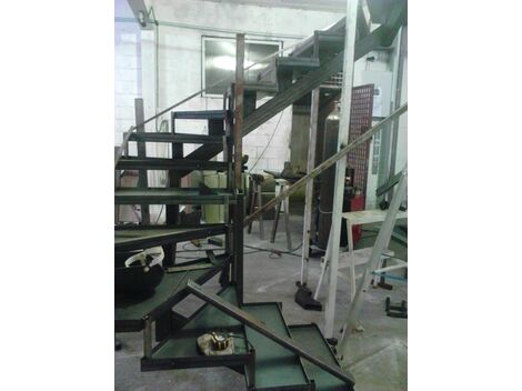 Fabrica de escada metalica L