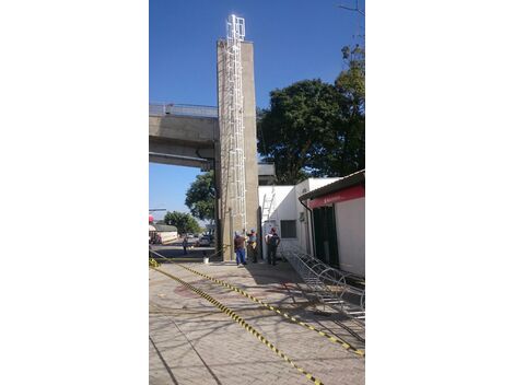 Fabrica de escada metalica  marinheiro para  elevador externo estação da  CPTM 