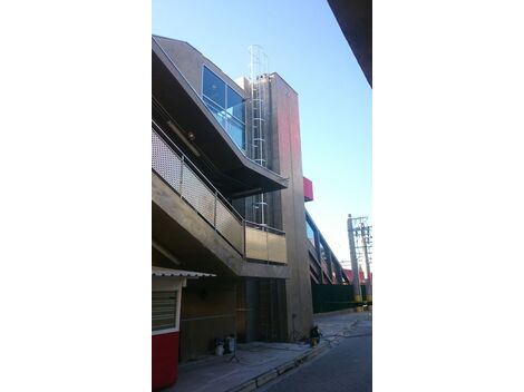 Fabrica de escada metalica  marinheiro  para elevador externo CPTM  zona leste 