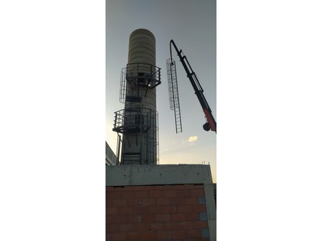 Fabricamos escada marinheiro  estrutura metalica reforçada 