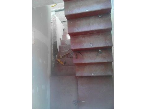 Fabricamos  escada  area metalica para garagem